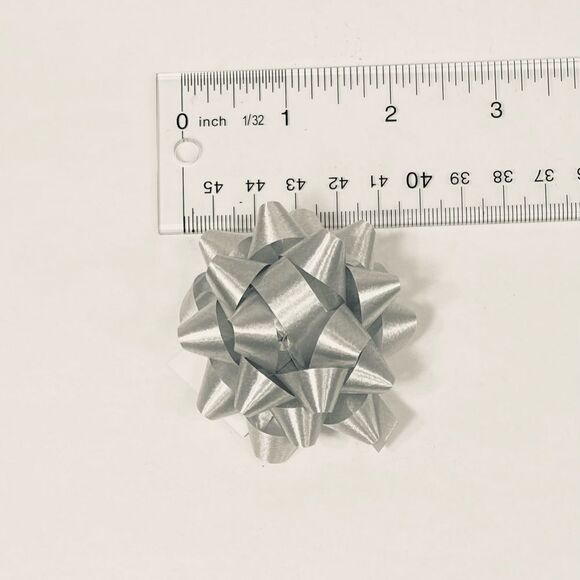 SILVER CONFETTI FLAT BOW 2.25” 1 CASE OF 200 NIB - Picture 4 of 4